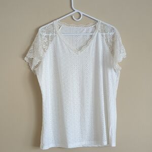 Lace Trim Eyelet V-Neck Women's Top - White